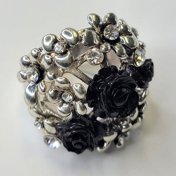 Vintage Black Floral Filigree Ring Silver Tone with Crystals - Picture 9 of 11
